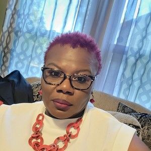 Meet your Posher, Marsha